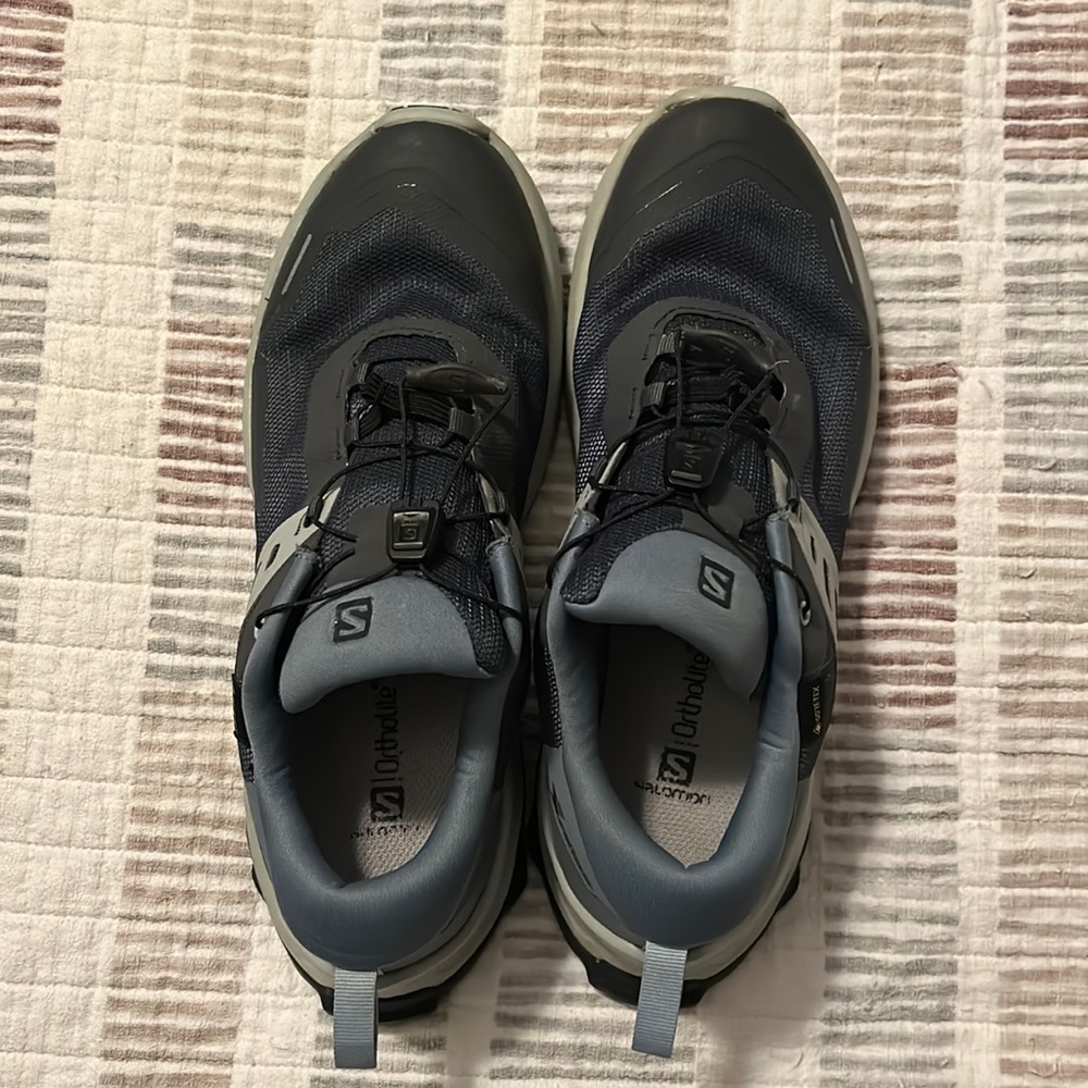 Men’s Salomon Xraise size 8 shoes